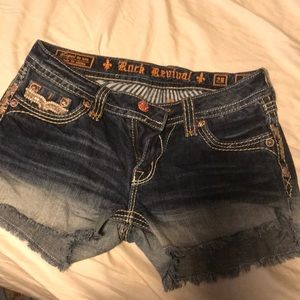 Rock revival shorts size 28